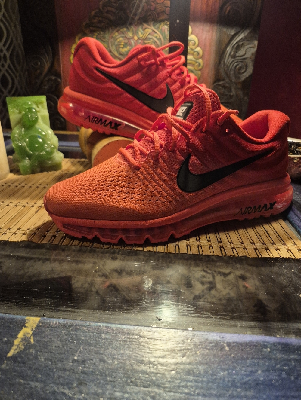 NIKE AIR MAX 2017. SIZE 10.5. BRIGHT CRIMSON RED.